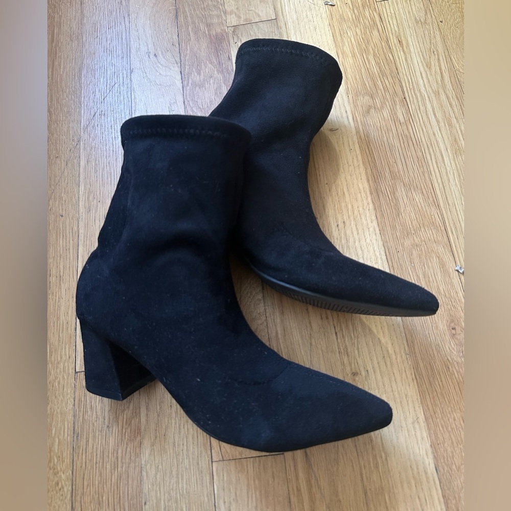 Elegant Black Ankle Boots
